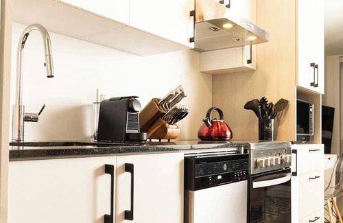 Saint-Roch Apartment | The Harfang | Parking | Pool and BBQ | Office and AC