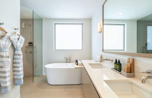 Providenciales Hotel | Bright, Contemporary Villa w/Panoramic Views of the Sea