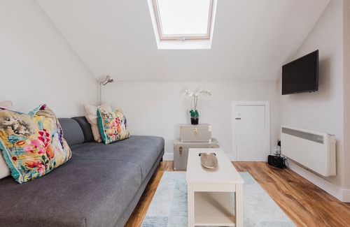 Knutsford Apartment | Central Knutsford Loft Apartment