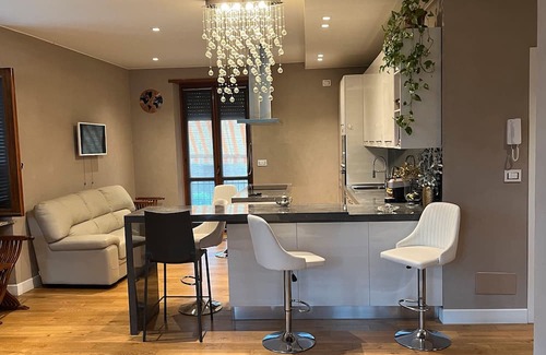 Canale Apartment | Apartment 'Magnifico Roero Relax Three Bedrooms' with Balcony, Wi-Fi and Air Conditioning