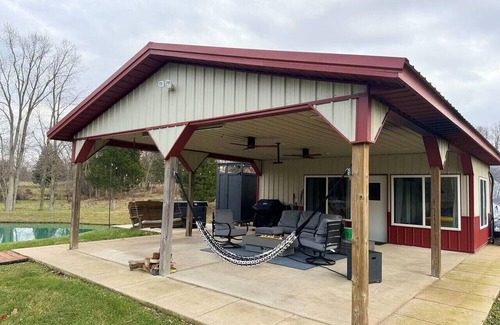 Morgantown House | Mantra Bungalow at Asana Lake Retreat
