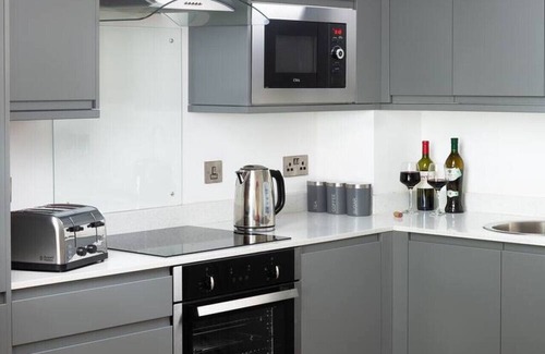 Hull Apartment | Marina Suite - 1 Bedroom Duplex-105