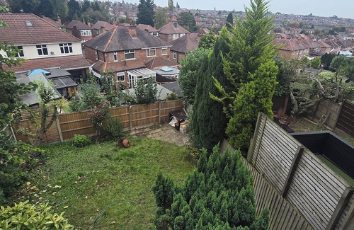 Mapperley House | Cosy House on the hills of Carlton, 15 mins away from Nottingham City Centre