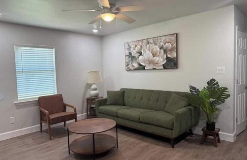 Pasadena House | Home near Refineries