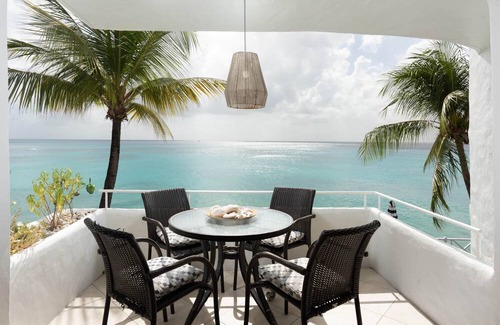 Prospect Apartment | Coralita No.2 Oceanfront Apartment Near Sandy Lane