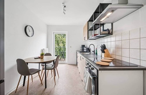 Kaßberg Apartment | 6 persons/WLAN/Washing machine