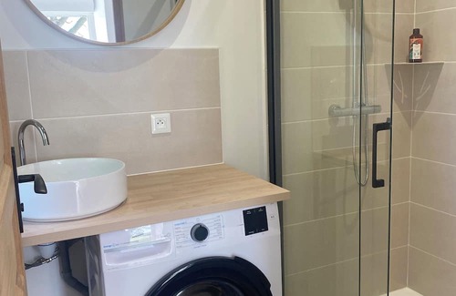 Russy House | Quiet house near landing beaches