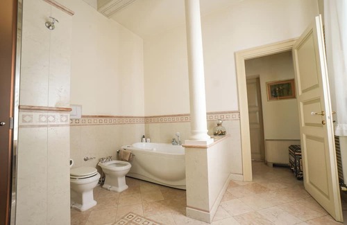 Castelvetro di Modena Bed & Breakfast | Villa Messori Spa, Romantic Retreat Among the Vineyards