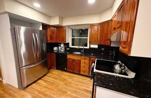 Hicksville House | Spacious 4-bedroom 2.5 bath colonial in Hicksville by Seema