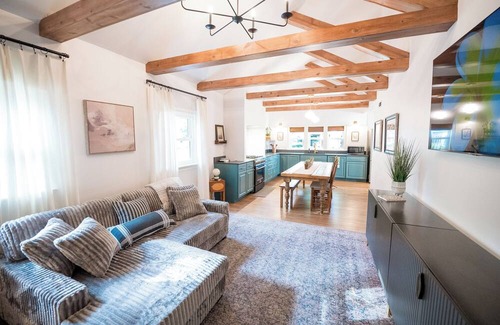 Urbana House | Home 2 blocks from U of I campus! Game Room and Outdoor Area