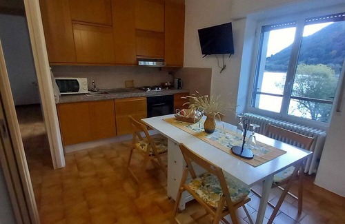 Ranzanico Apartment | Endine house lake view, our 4-legged friends are welcome