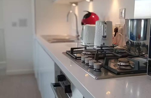 Bishopton Apartment | Private Peaceful Detached Property near Glasgow