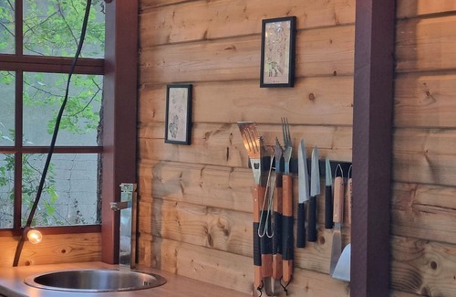 Nouic House | Charming countryside home with private lake and heated pool