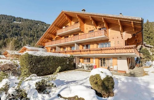 Villars-sur-Ollon Ski Chalet | The Vista Chalet