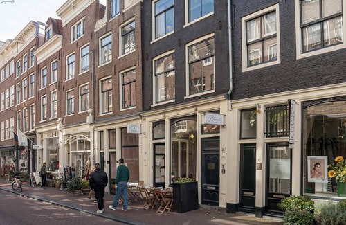 Grachtengordel-West Apartment | Twenty Five City (Room 1)