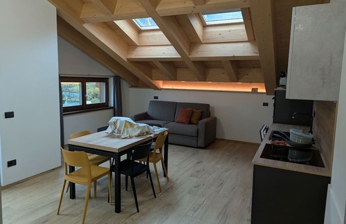 Isolaccia Apartment | Apartment '6' with Mountain View, Shared Garden and Wi-Fi