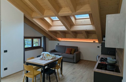 Isolaccia Apartment | Apartment '5' with Mountain View, Shared Garden and Wi-Fi