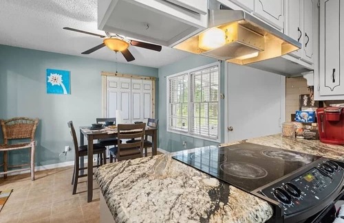 Valdosta House | Welcome To the Ranch at White Water- Charming home on 5 acres with event patio.