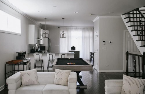 Belmont Cragin House | 4BR Home with Game Room: Chicago Leisure Escape