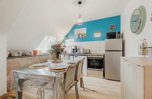 Baguer-Pican Apartment | 'Appartement Du Bonheur' in a Private Home with Shared Terrace and Wi-Fi