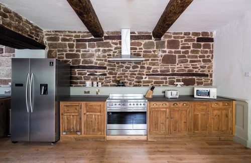 Wilton House | Picturesque Elizabethan Court