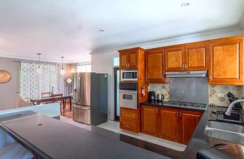 Little Battaleys House | The Retreat. Your home away from home.