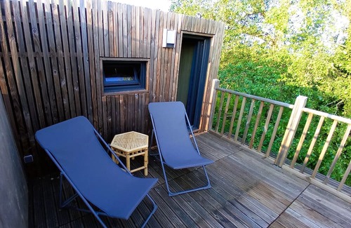 Montboillon Ski Chalet | Chalet in the countryside, in the heart of a wooded garden.