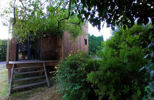 Montboillon Ski Chalet | Chalet in the countryside, in the heart of a wooded garden.