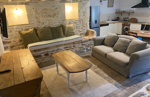 Varzay Bed & Breakfast | Le Domaine du Petit Bois, Gîte L'étable