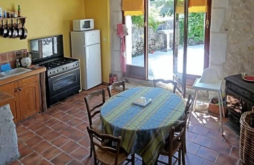 Loche-sur-Indrois Cottage | Charm, garden & tradition, Beauval Zoo