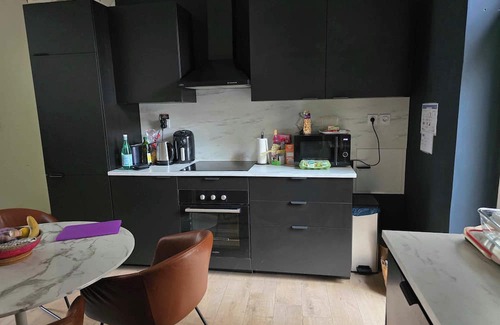 Cadereau Apartment | Spacious apartment with 4 bedrooms in Nimes