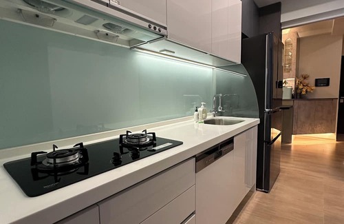 Tamsui Apartment | Spacious 3-bedroom apartment with WiFi, fitness room in New Taipei City