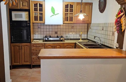 Canejan House | Homerez - Spacious House in Canejan with Mountain View