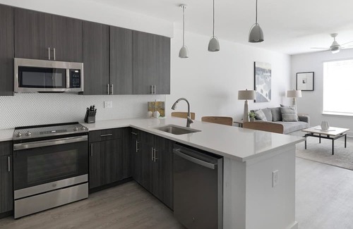 Crestwood South Apartment | Station 1BD 3 - One Bedroom Apartment, Sleeps 2