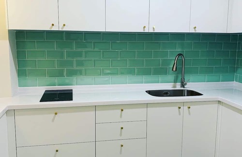 Daan Apartment | Chic Studio apartment with WiFi, AC near Jianguo Weekend Flower Market