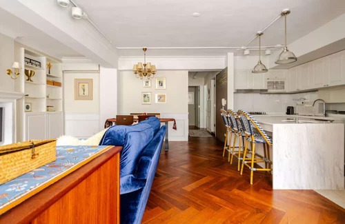 Daan Apartment | Well-appointed and modern apartment next to Da’an Park