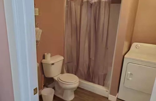 Arena House | Sugarland Suite - Cozy 1 BR on 10 acres on class 2 trout stream in Arena + WiFi