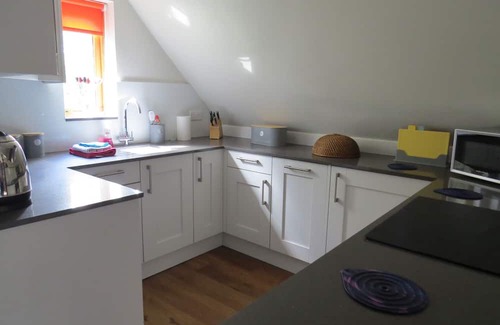 Bury St Edmunds Apartment | Charming 1-bedroom Cart Lodge in Horringer close to Bury St Edmunds