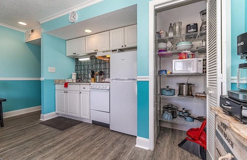 Little River Condo | Cozy 1-bedroom condo with AC, WiFi in charming Little River