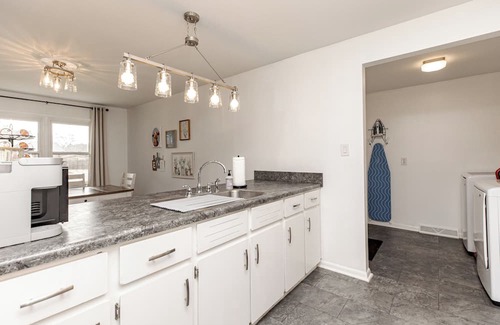 Warner Robins House | 3-bedroom house in Warner Robins neighborhood close to RAFB & Houston Healthcare