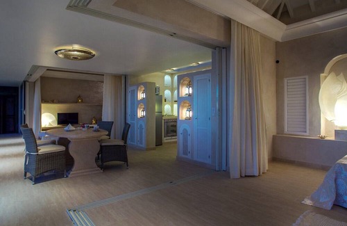 Corossol House | 5 Bed Villa Mauresque estate in Corossol,