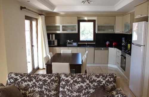 Alacati Villa | Spacious 4-bedroom villa with WiFi,in ÇEŞME İZMİR