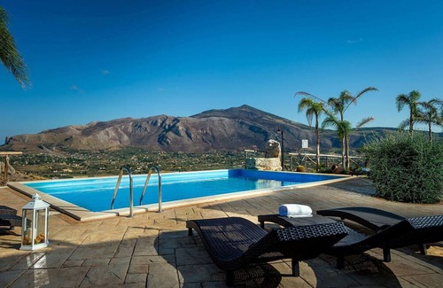 Scopello Villa | My Rental Homes - Villa Thalia surrounded by 22.000 sqm of garden with pool