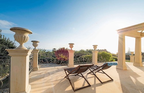 Donnalucata Villa | My Rental Homes - Villa Gemma with wellness area, heated pool, Jacuzzi and hammam