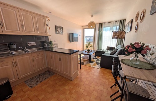 Port-la-Nouvelle Apartment | Modern T3 Apartment 5/6 People with Pool and Parking