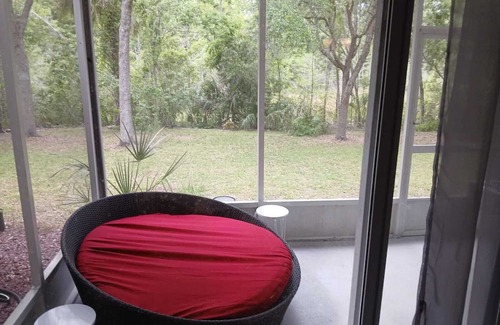 Wesley Chapel House | Charming 2-bedroom townhome in Wesley Chapel with WiFi, AC .