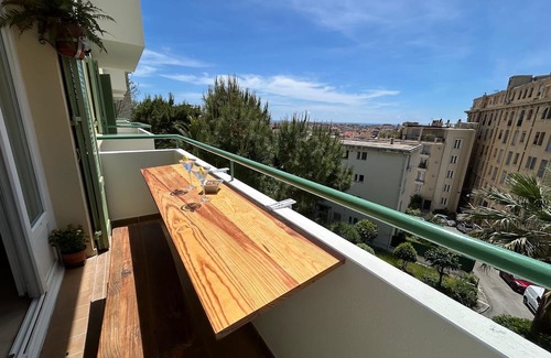 Cimiez Apartment | Cosy apartment in the heart of the city in a green setting with sea view