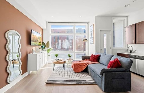 West Poplar House | 4BR - BSL Subway - Steps to Met - Family Friendly