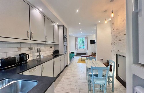 Totnes Apartment | Totnes Centre Charming Flat