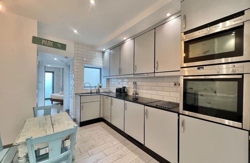 Totnes Apartment | Totnes Centre Charming Flat